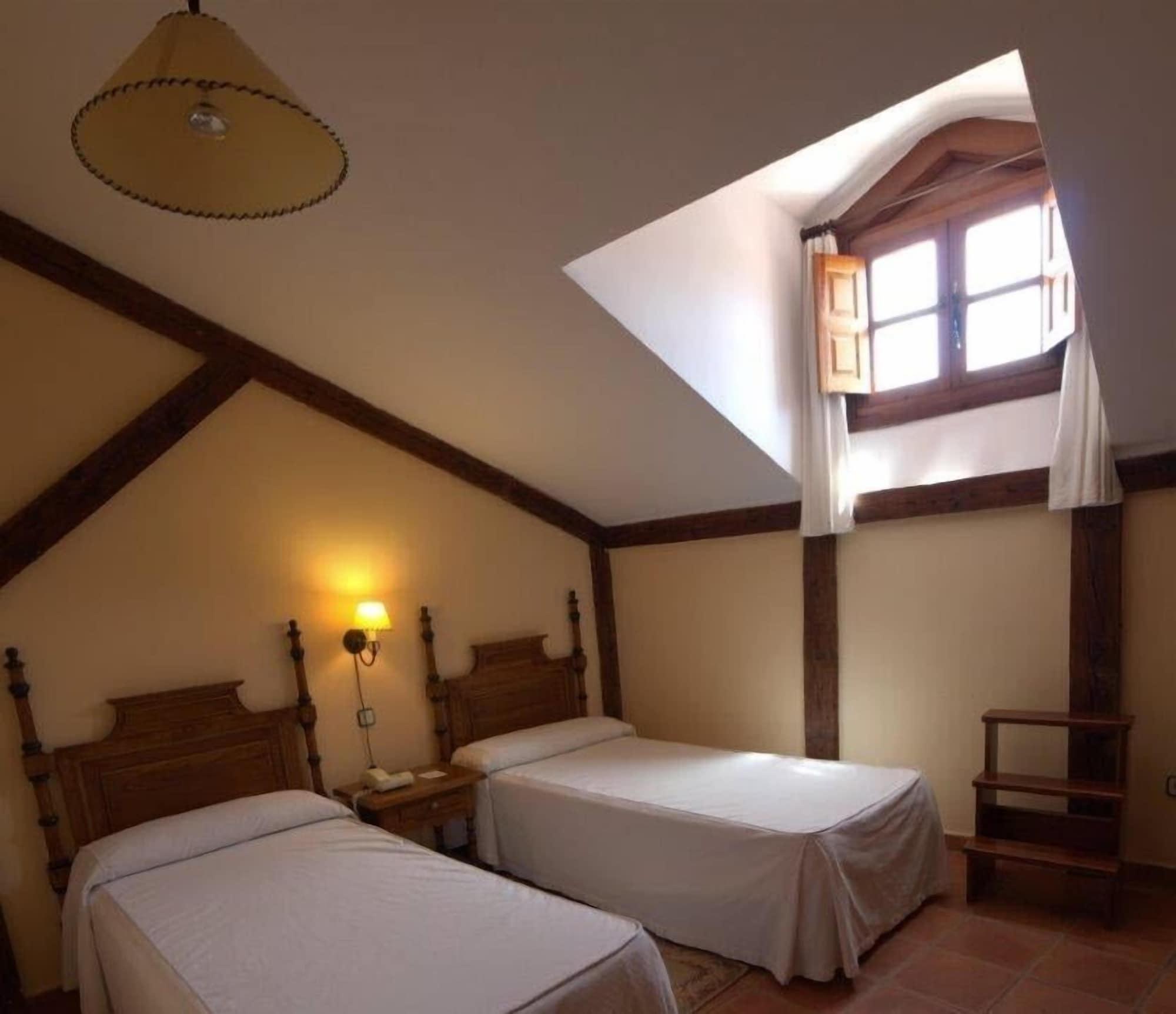 Hotel Las Cancelas Ávila Luaran gambar